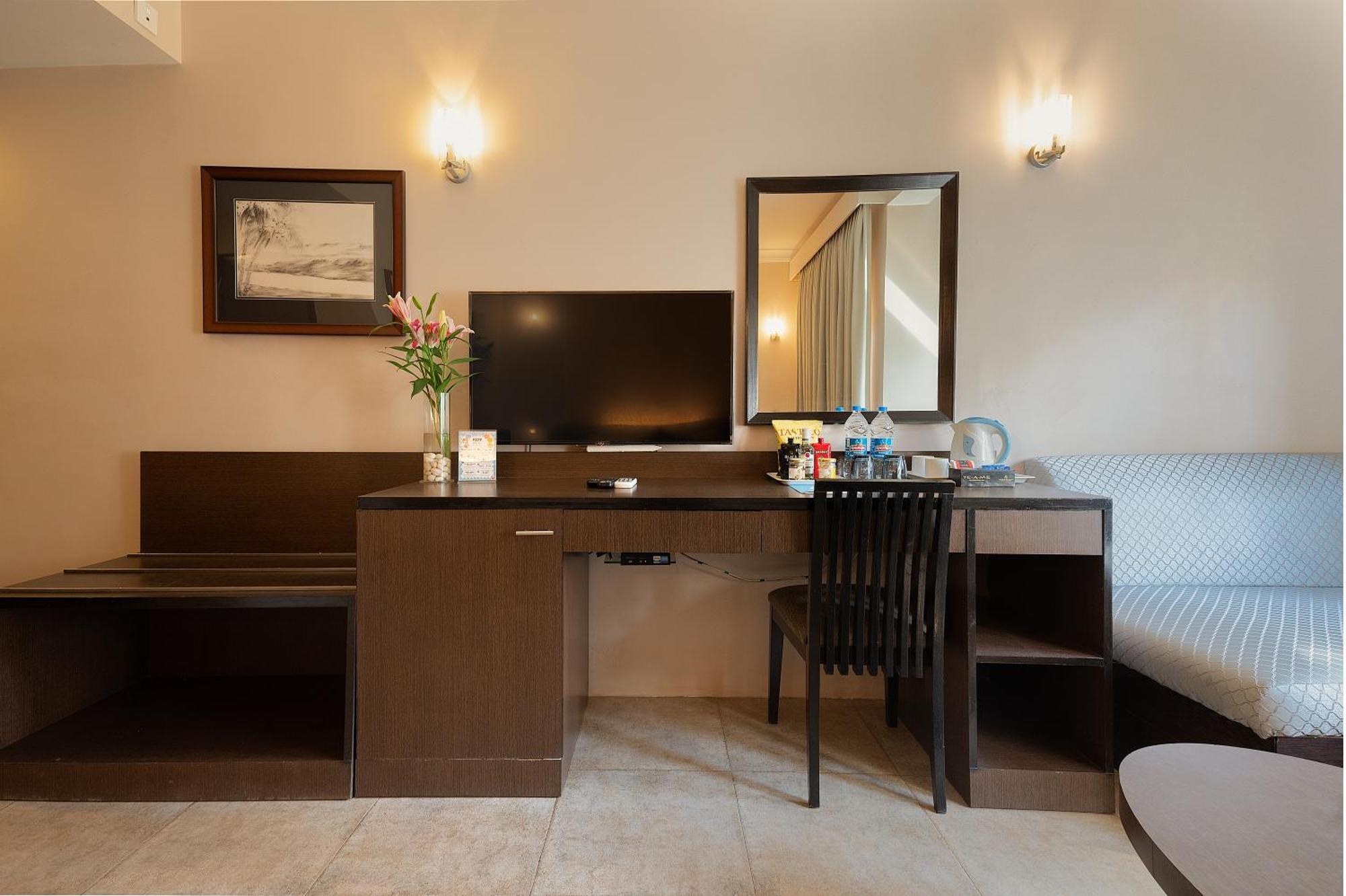 Whispering Palms Beach Resort Candolim Εξωτερικό φωτογραφία