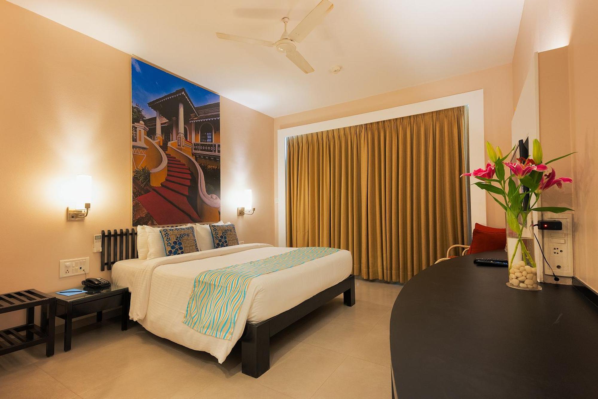 Whispering Palms Beach Resort Candolim Εξωτερικό φωτογραφία