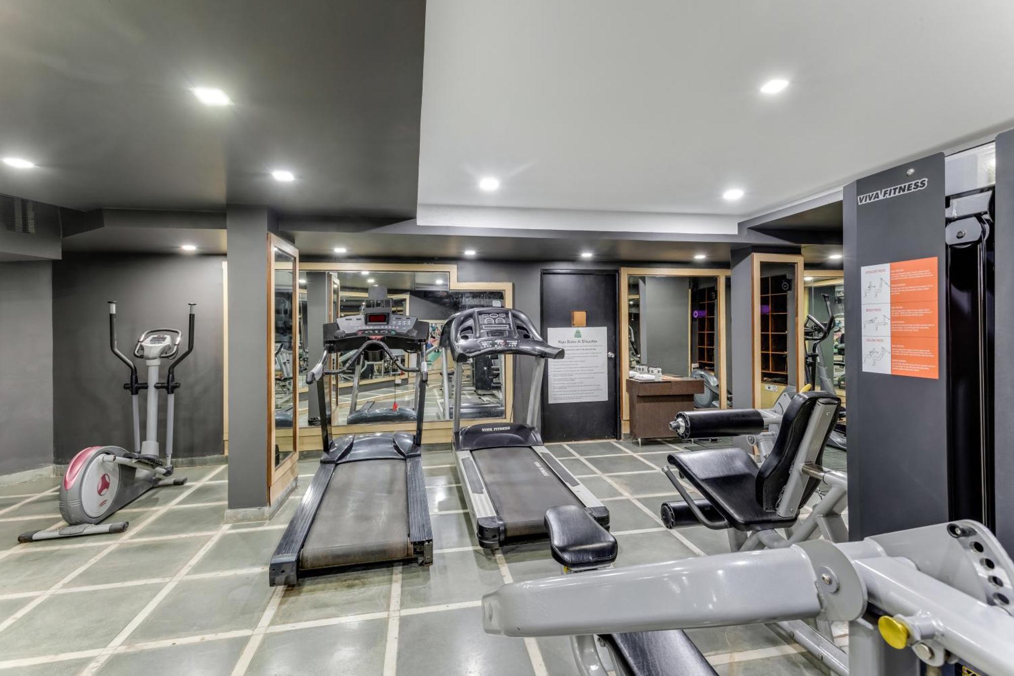 Whispering Palms Beach Resort Candolim Εξωτερικό φωτογραφία